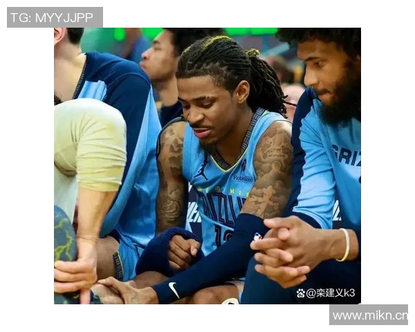 灰熊队冲击季后赛，莫兰特伤愈归来