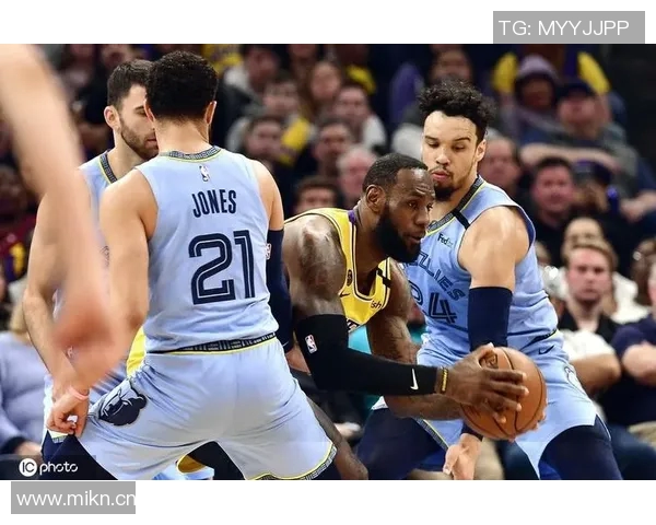 灰熊客场战胜湖人，约翰-莫兰表现抢眼获得赞誉