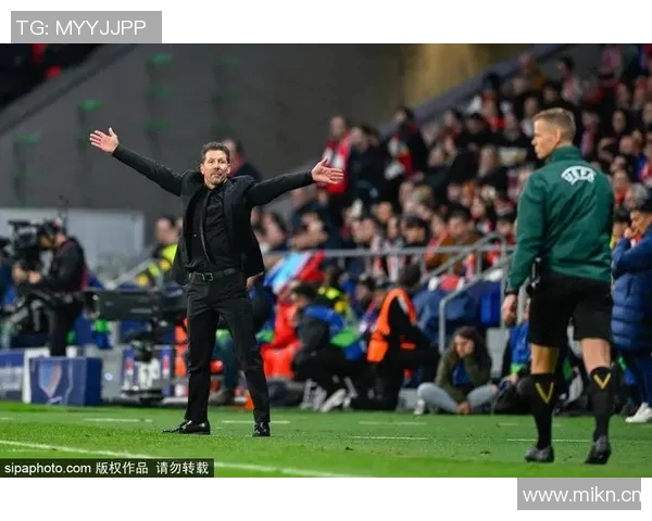 马德里竞技主帅喊话球队:争取赛季双冠! 马德里竞技主帅喊话球队:争取赛季双冠!