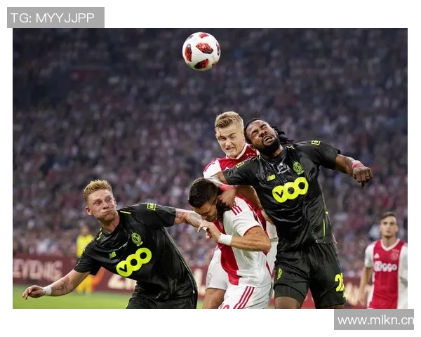 英超强强对话！曼联力争晋级欧冠八强，阿贾克斯或成绊脚石