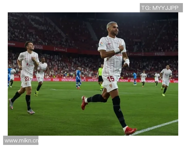 塞维利亚3-1力克瓦伦西亚，恩宗齐绝杀助攻，成功跻身西甲前四