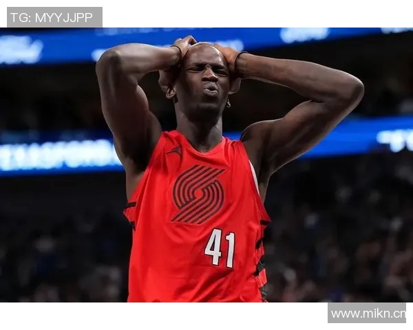 雄鹿签下前状元秀，强化内线深度